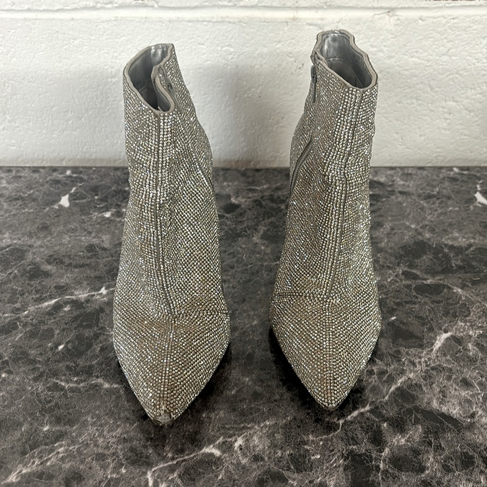 Gianni Bini heel bootie